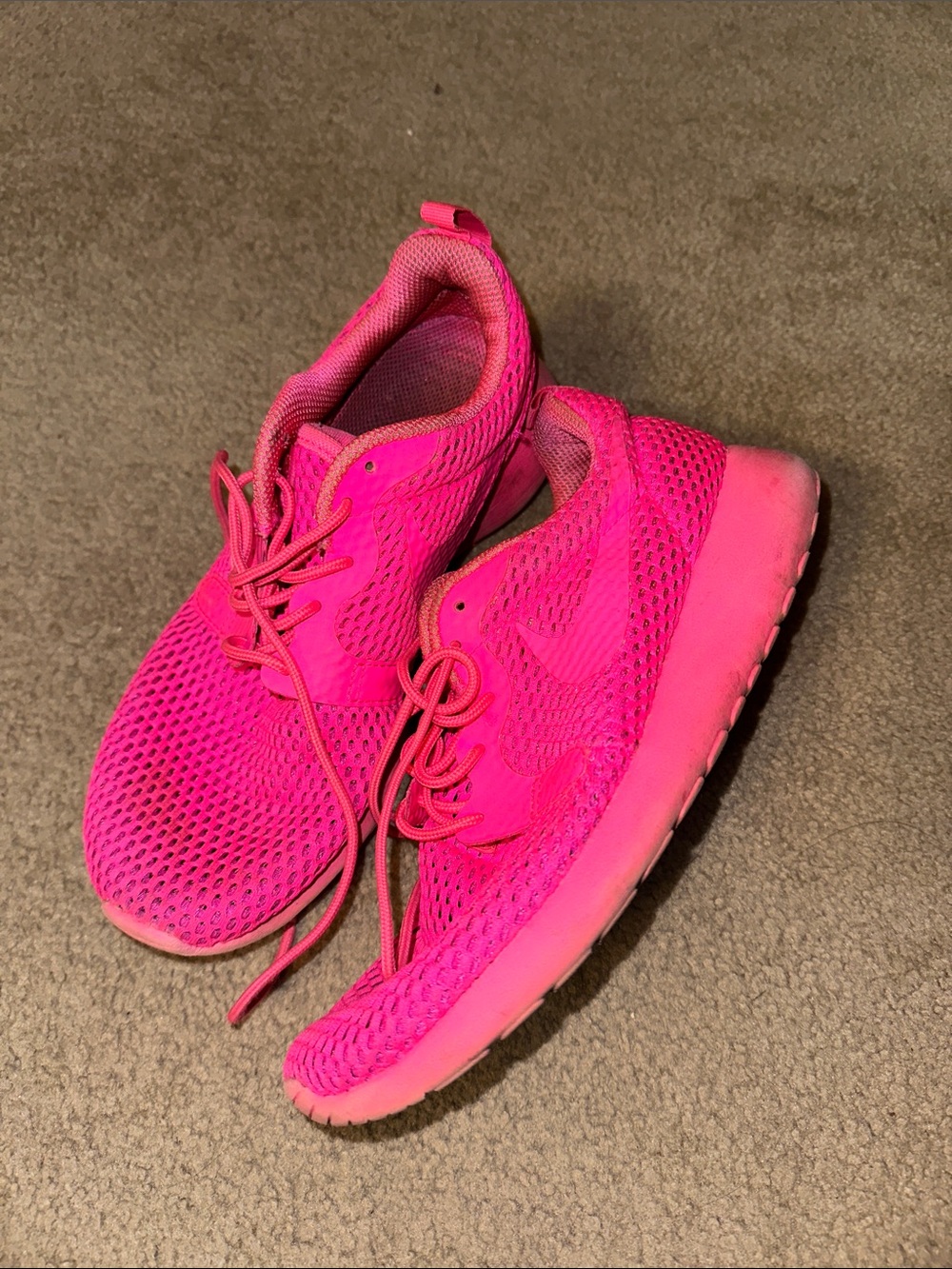 Nike Women's Bright Pink Mesh Athletic Sneakers - Picture 1 of 3